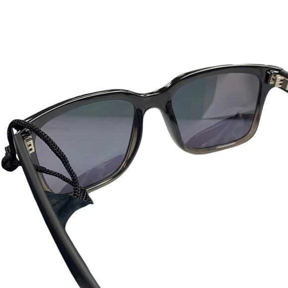 New Maxjuli Black Epoch Mens Romeo B-7 Polarized Sunglasses w Carrying Bag - Picture 3 of 3